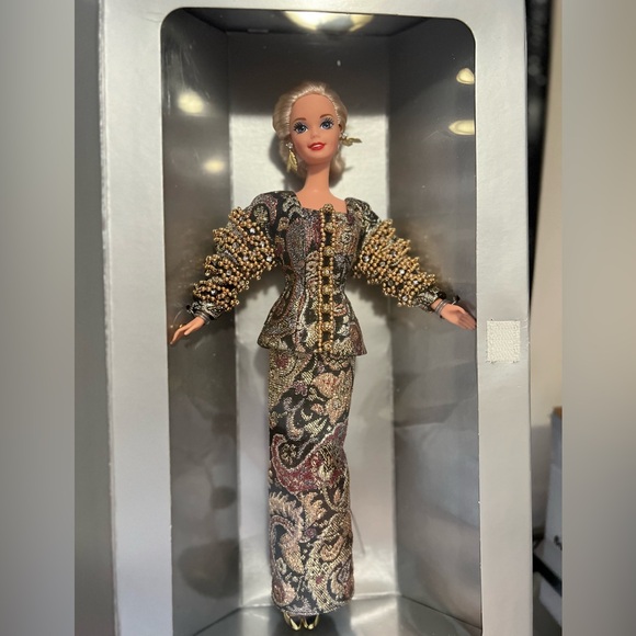 Christian Dior Barbie New In Box ✨ Collectible✨ - Picture 5 of 6